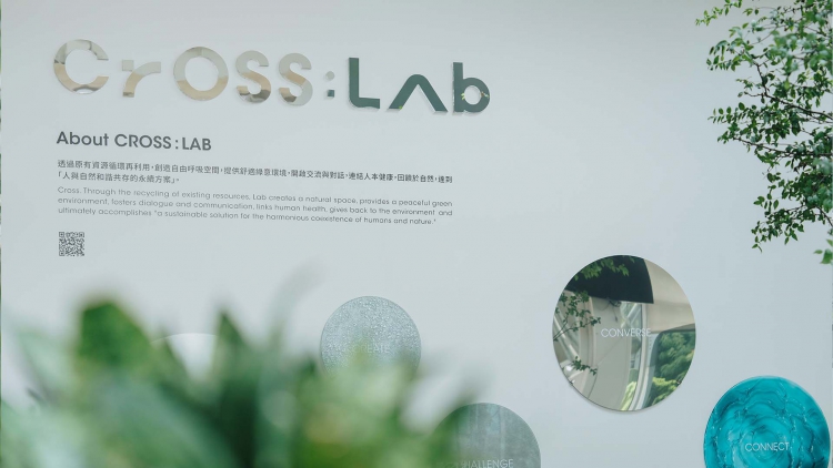 Cross:Lab